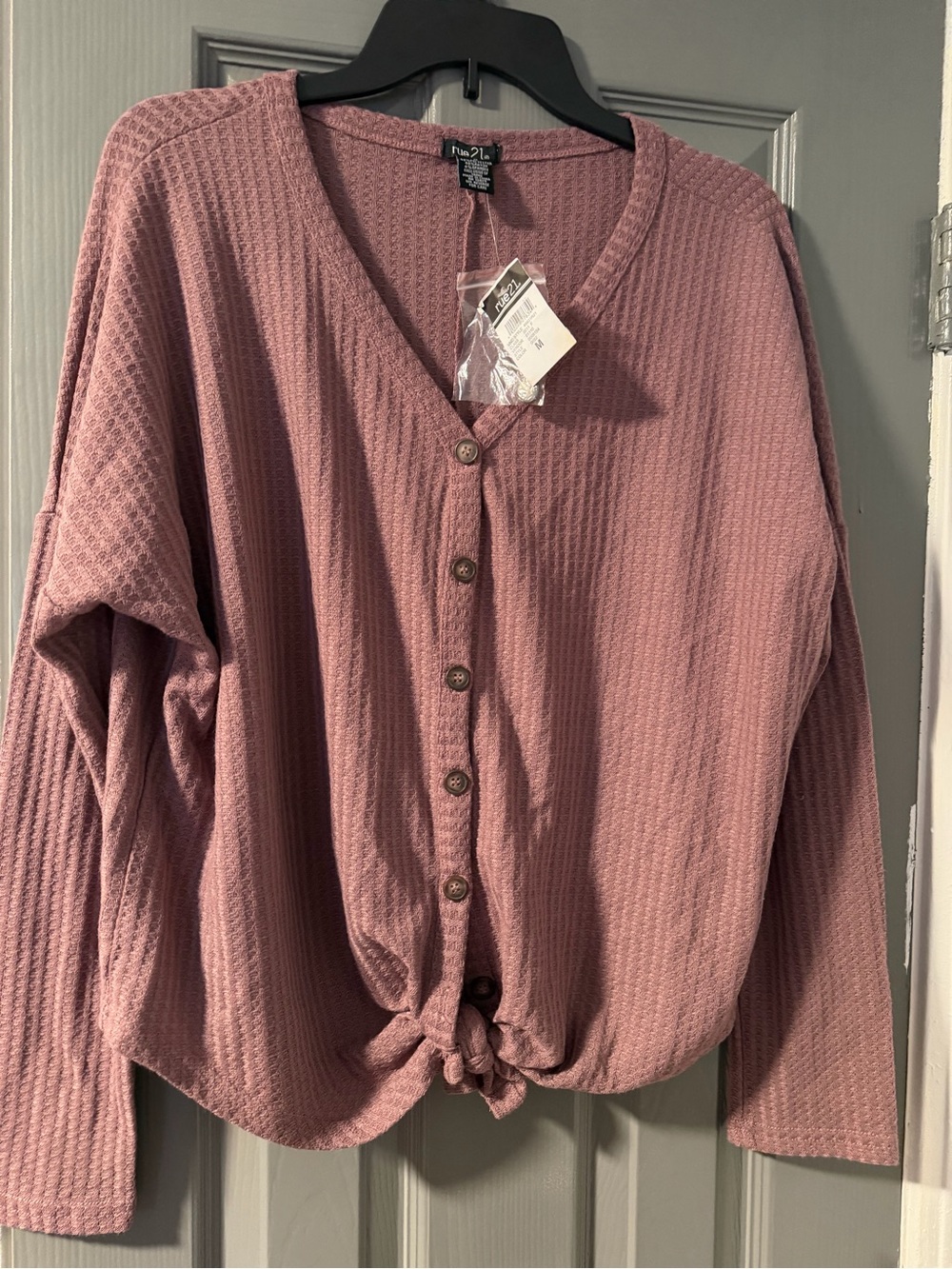 Rue21 Mauve Button-Front Tie Hem Waffle Top